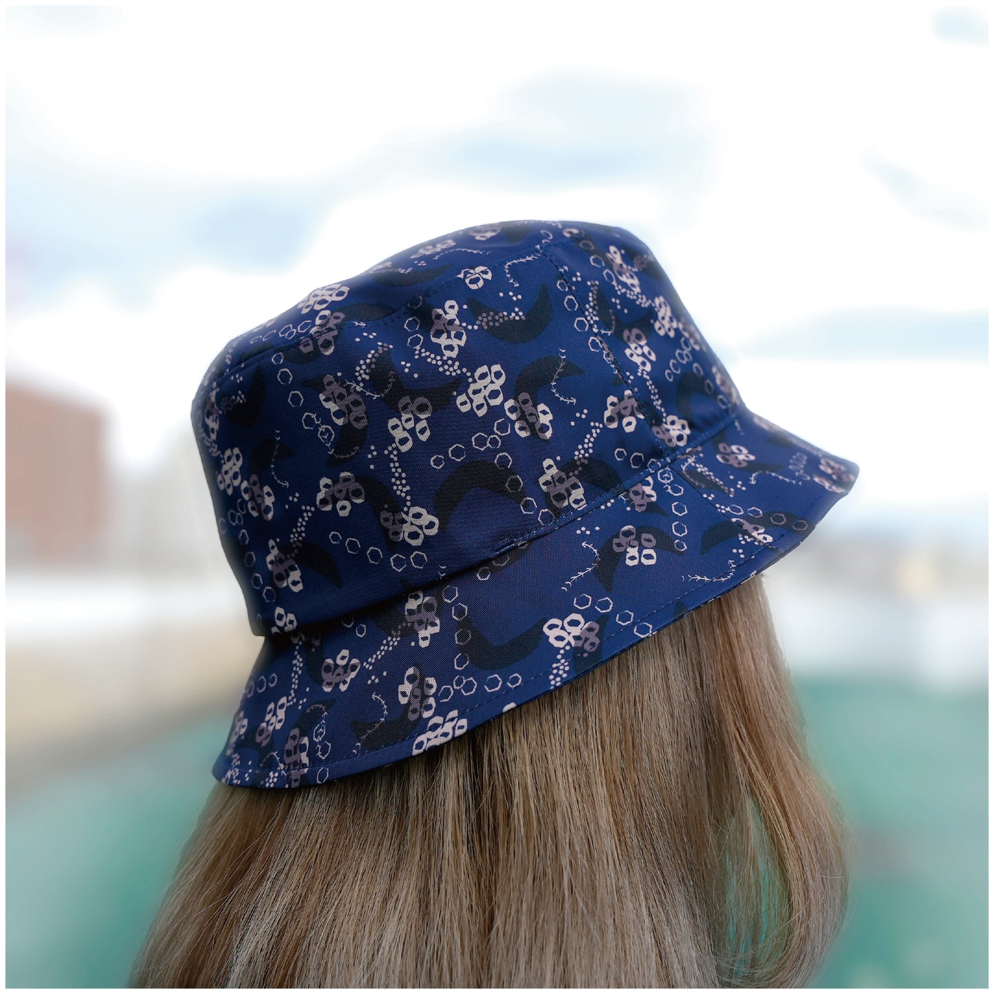 大人款-可收納雙面戴漁夫帽-熊豹深藍